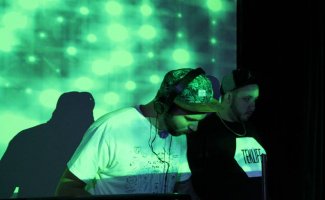 BSN Posse, Skygaze