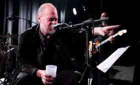 Pere Ubu, Cloudy Dog, David Thomas, La [2] de Apolo